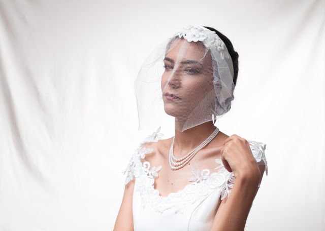 headband birdcage veil