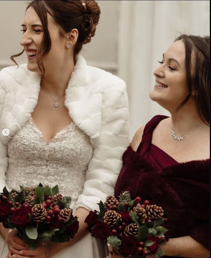 Pine cone bridal bouquet winter wedding